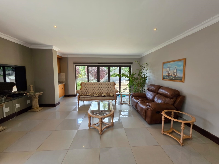 4 Bedroom Property for Sale in Woodland Hills Free State